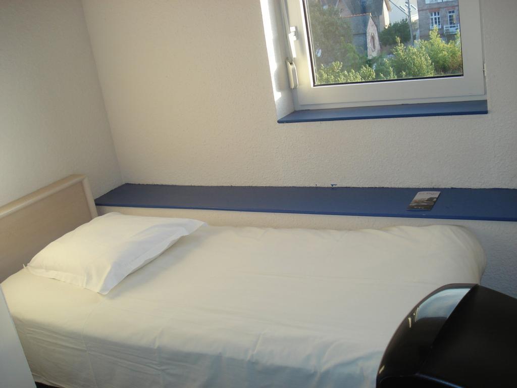 Hotel De La Plage Erquy Room photo